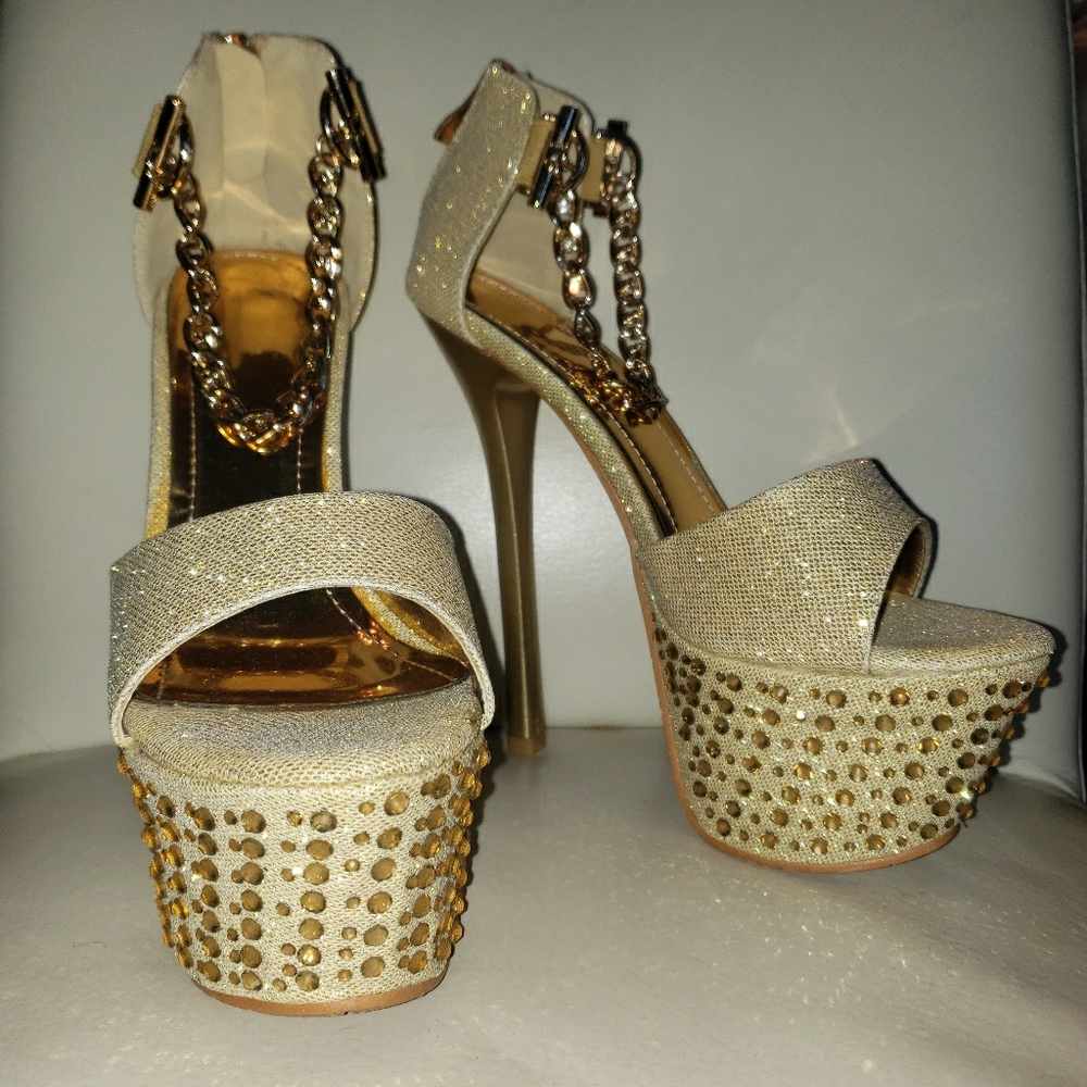 ***SOLD*** Metallic Gold Rhinestone platform heels